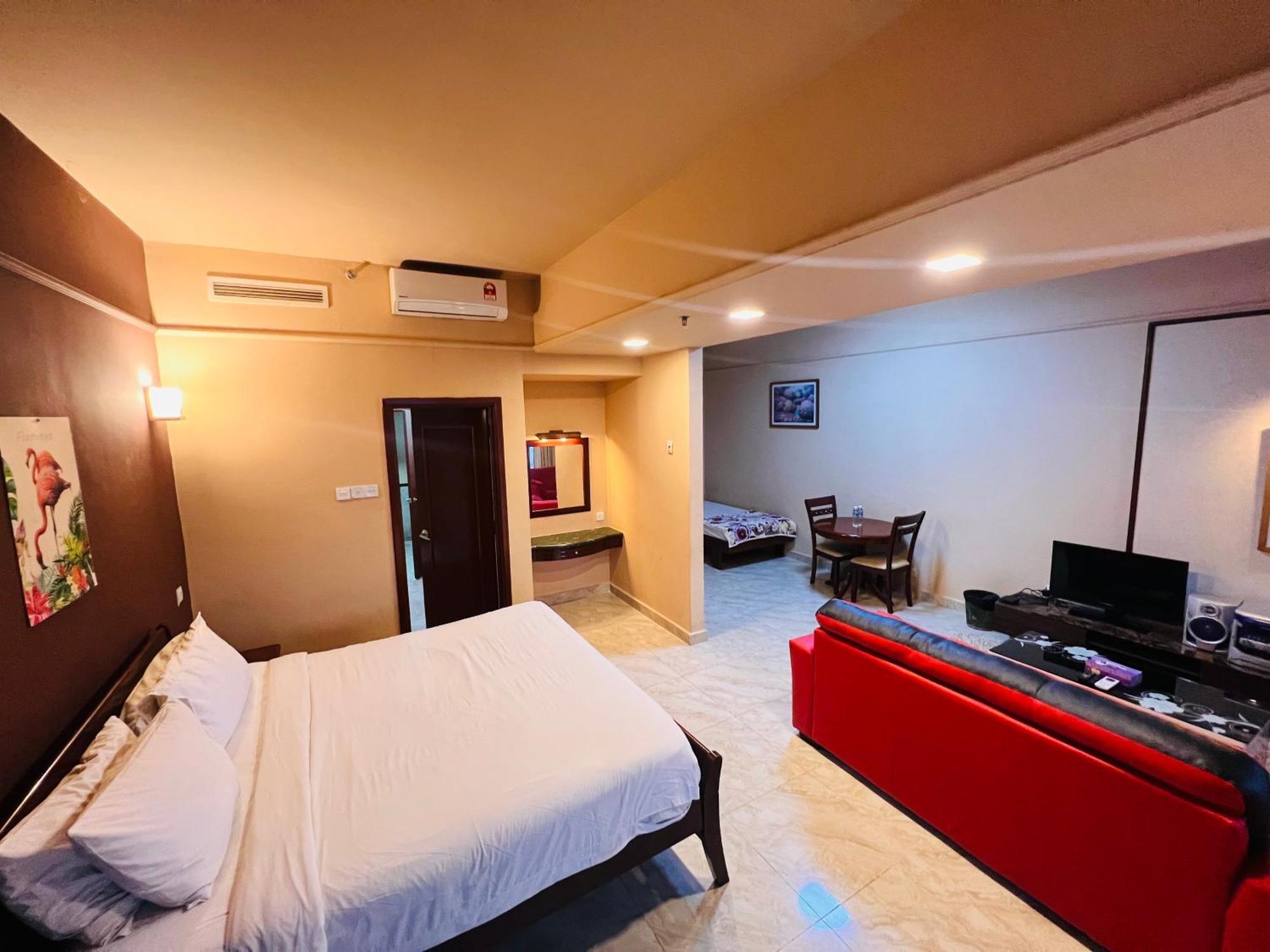 Go Daily Service At Times Square Apartment