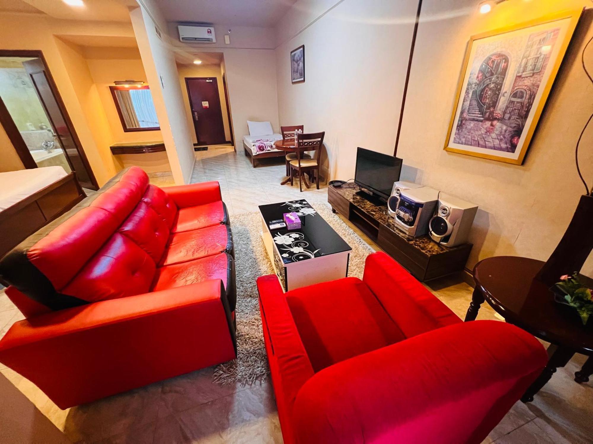 Go Daily Service At Times Square Apartment *